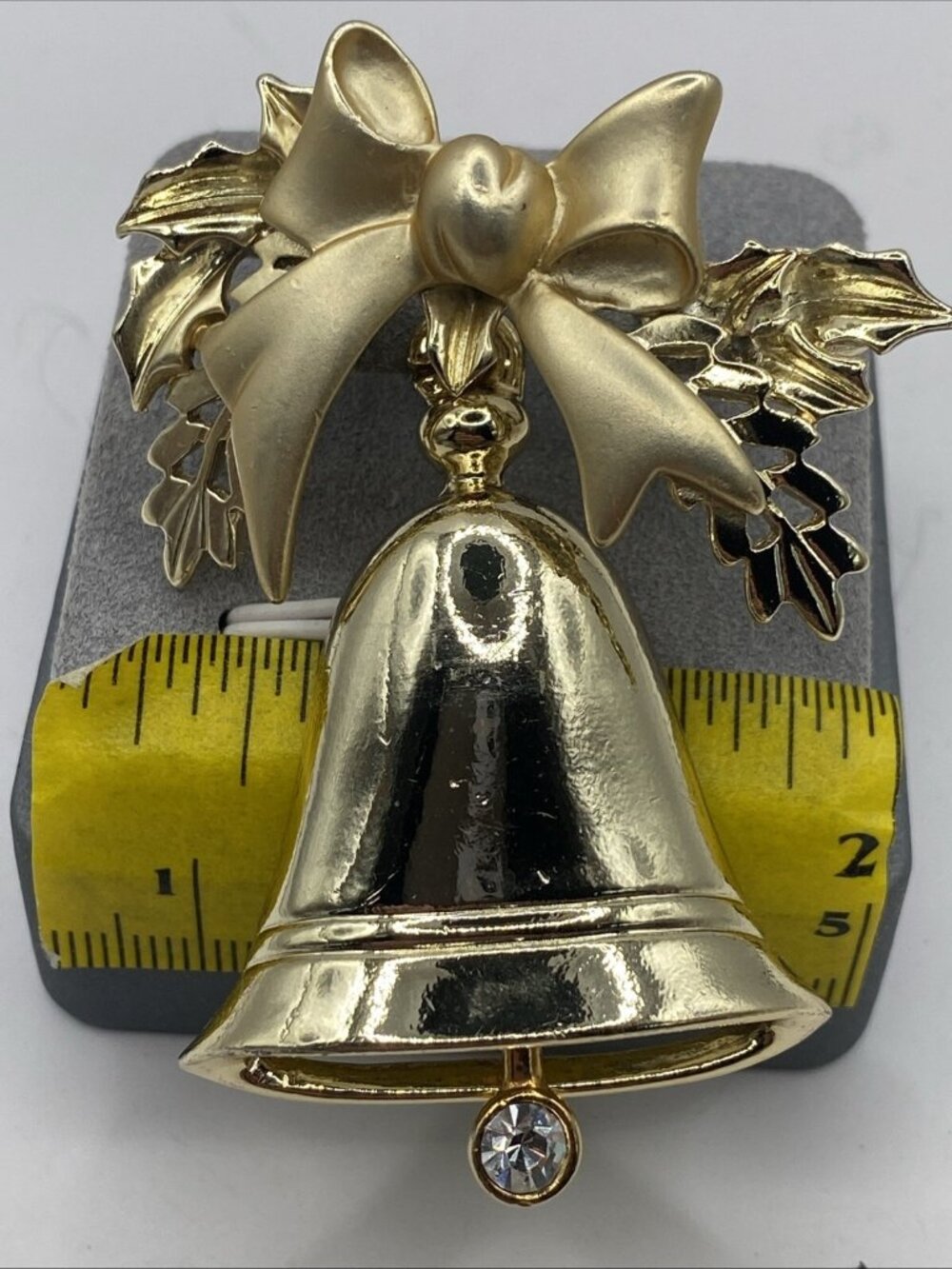 Christmas Bow With Bell Brooch Gold Tone With Rhinestone